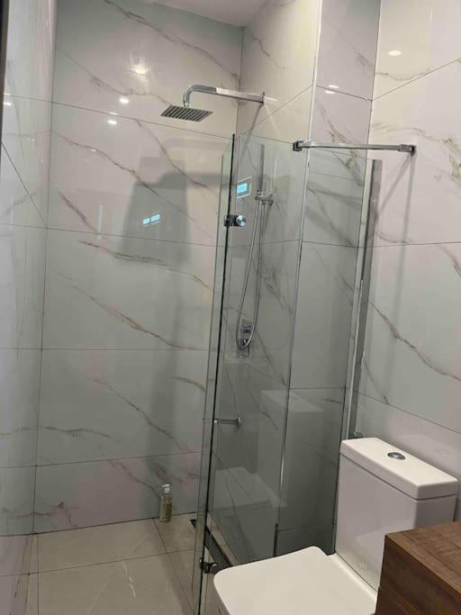 Luxueux - 2 Pieces Ou 4 Pieces - Quartiers Prises D'almadies Et Ngor