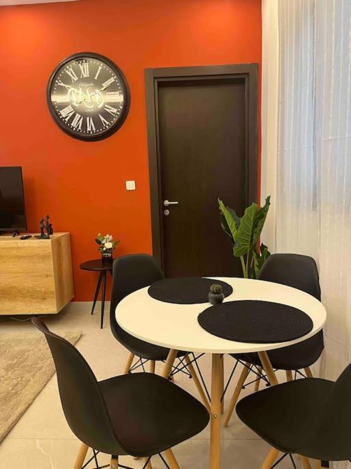 Luxueux - 2 Pieces Ou 4 Pieces - Quartiers Prises D'almadies Et Ngor