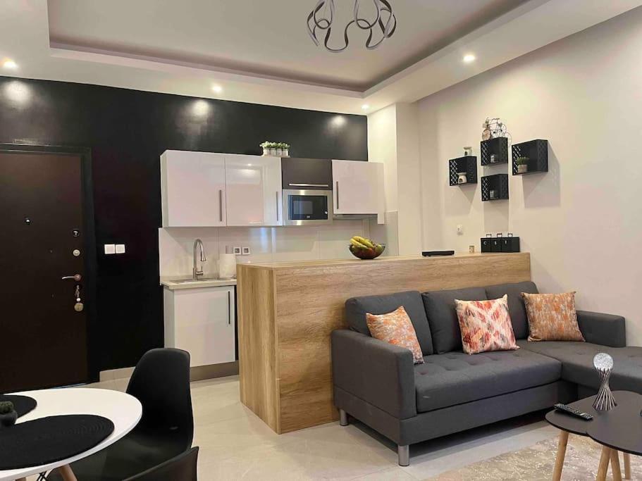 Apartment Luxueux - 2 Pieces Ou 4 Pieces - Quartiers Prises D'almadies Et Ngor