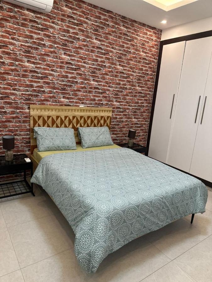 Apartment Luxueux - 2 Pieces Ou 4 Pieces - Quartiers Prises D'almadies Et Ngor