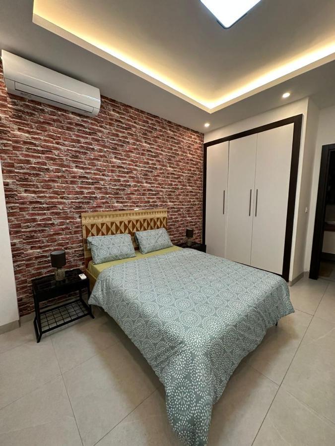 Luxueux - 2 Pieces Ou 4 Pieces - Quartiers Prises D'almadies Et Ngor