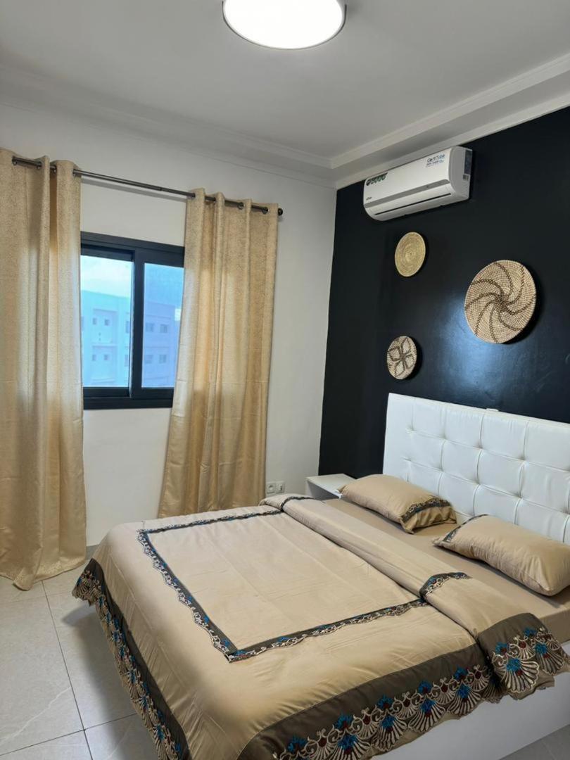 Luxueux - 2 Pieces Ou 4 Pieces - Quartiers Prises D'almadies Et Ngor