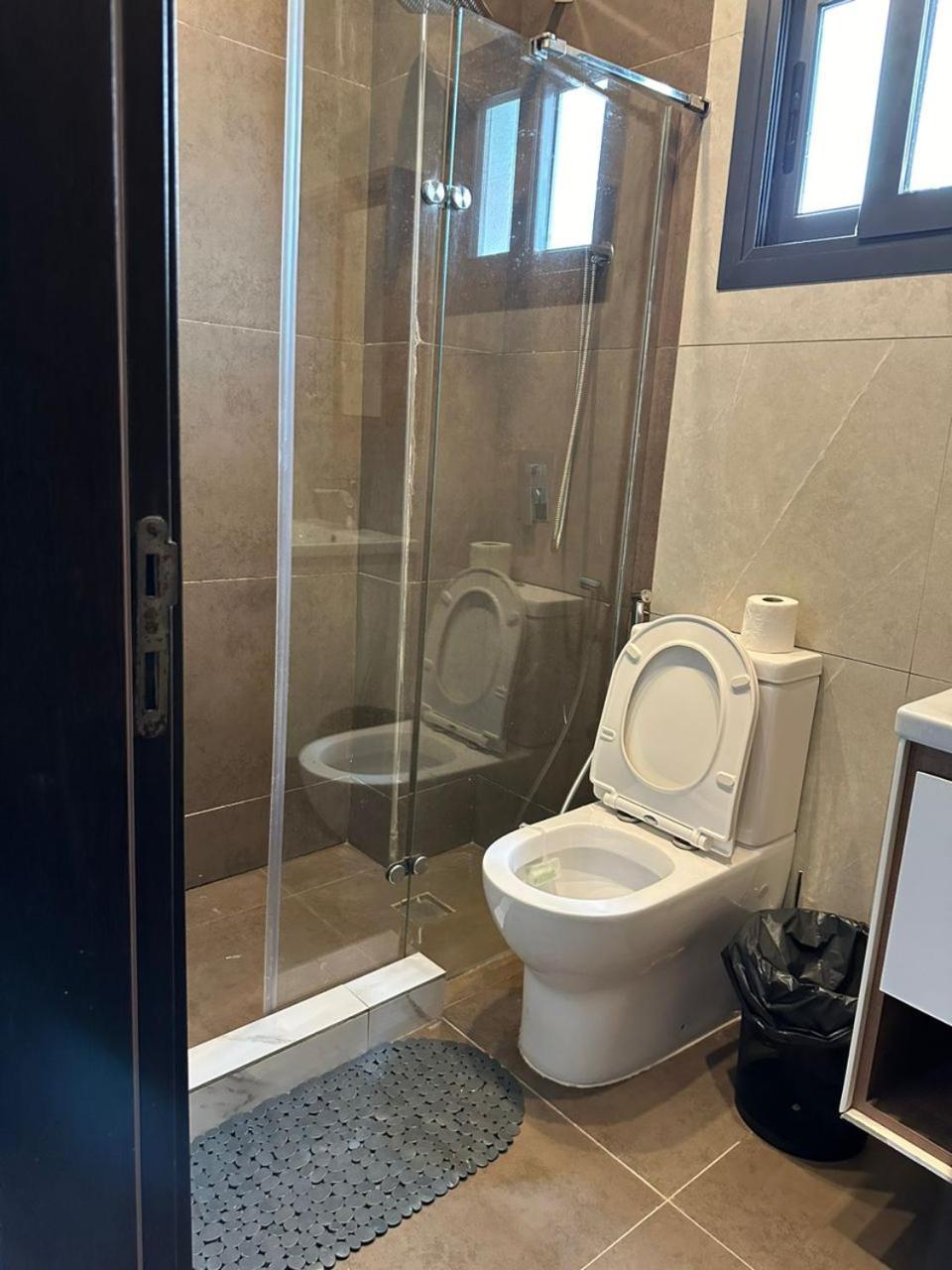 Apartment Luxueux - 2 Pieces Ou 4 Pieces - Quartiers Prises D'almadies Et Ngor