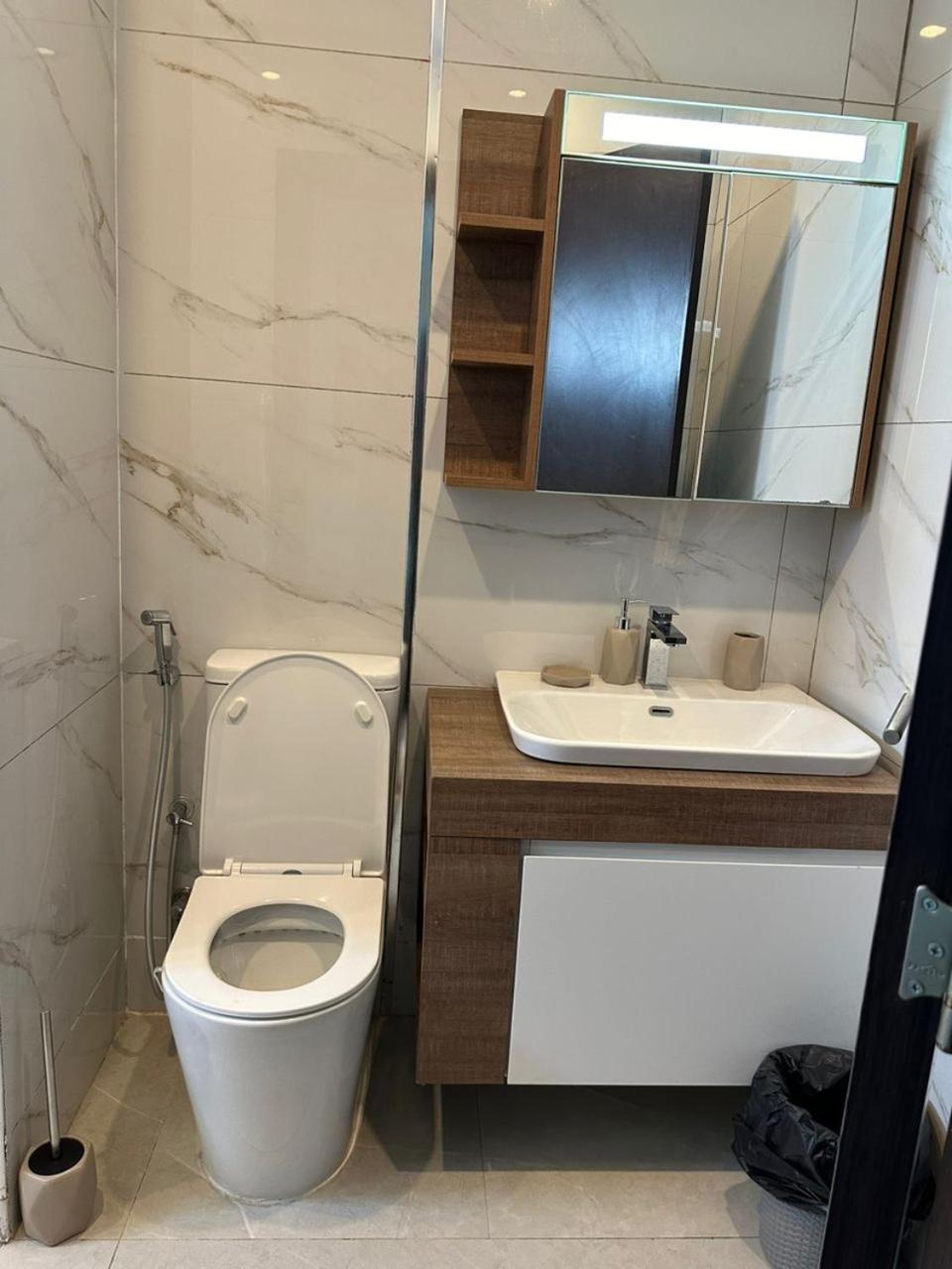 Luxueux - 2 Pieces Ou 4 Pieces - Quartiers Prises D'almadies Et Ngor