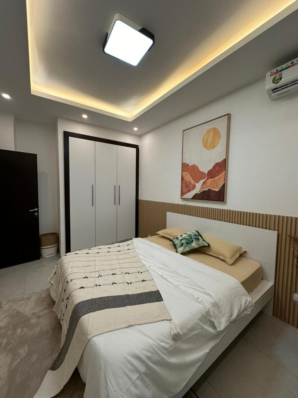Luxueux - 2 Pieces Ou 4 Pieces - Quartiers Prises D'almadies Et Ngor