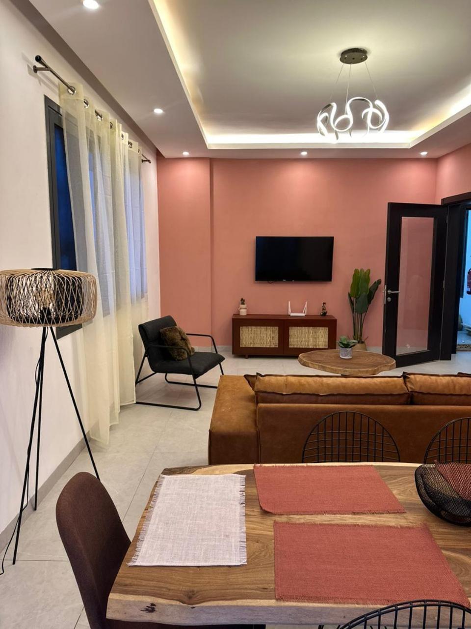 Apartment Luxueux - 2 Pieces Ou 4 Pieces - Quartiers Prises D'almadies Et Ngor